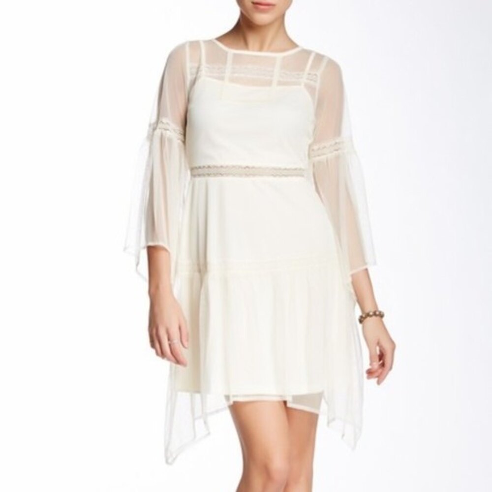 Doe & Rae NWT Cream Bell Sleeve Boho Mini Dress Large Lace Sheer Overlay Stretch